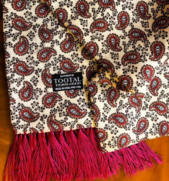 Tootal Red Paisley on Cream Rayon Scarf with Red Fringe - Image 2